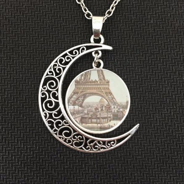 Luxurious Lune Pendant